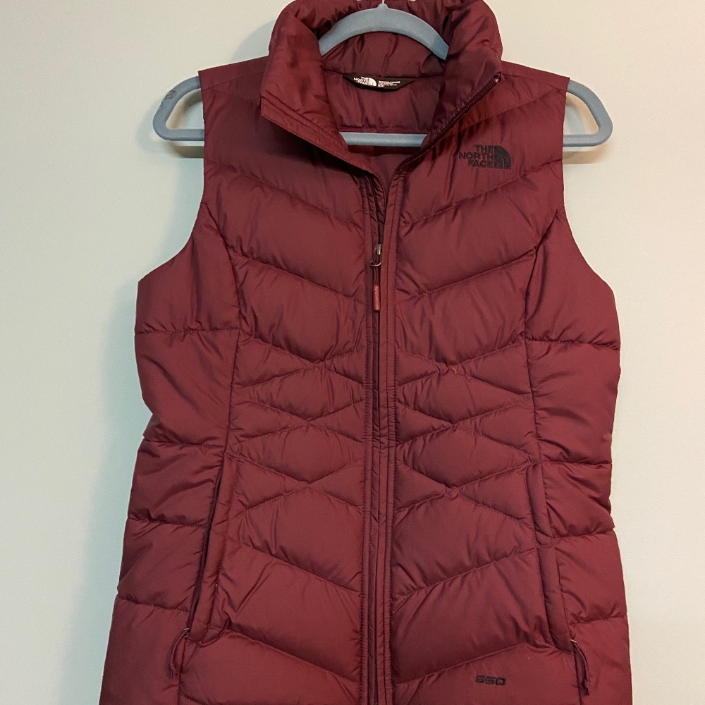 NorthFace Vest- Gorgeous Wine Color, Sz. S